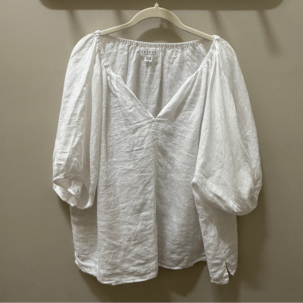 Velvet by Graham & Spencer White Linen Puff Sleeve Blouse